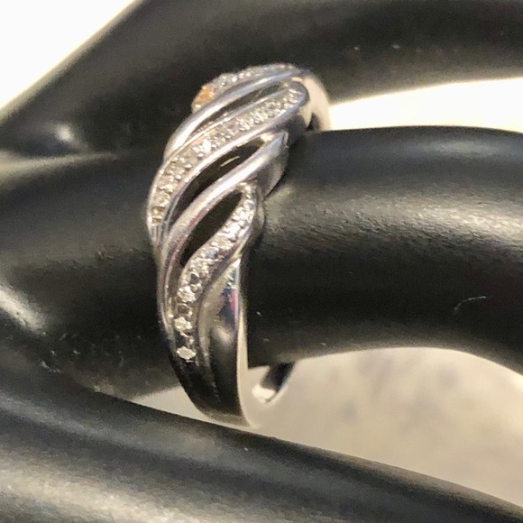 GENUINE NATURAL DIAMOND RING BAND - Picture 3 of 4